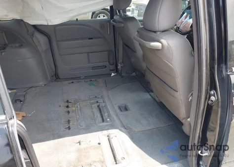 2010 Honda Odyssey Touring z USA, uszkodzony, nr VIN 5FNRL3H90AB070720